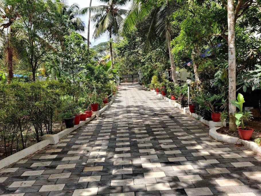 Anandam Stays - Premium 3Bhk Plush Homestay, Vaikom Near Kumarakom Екстер'єр фото